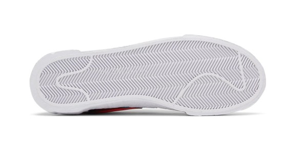 Унисекс кроссовки Nike KAWS x sacai x Blazer Low &amp;#039;Team Red&amp;#039;