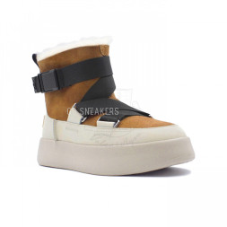 UGG Boom Buckle Boot - Chestnut