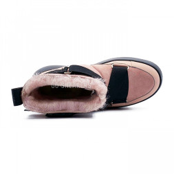 UGG Boom Buckle Boot - Pink Crystal