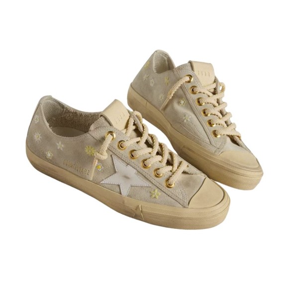 Женские кеды Golden Goose V-Star in Ice-Gray Suede with White Star and Floral Embroidery