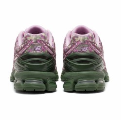 New Balance 1906R & Jack Harlow Rose Runner